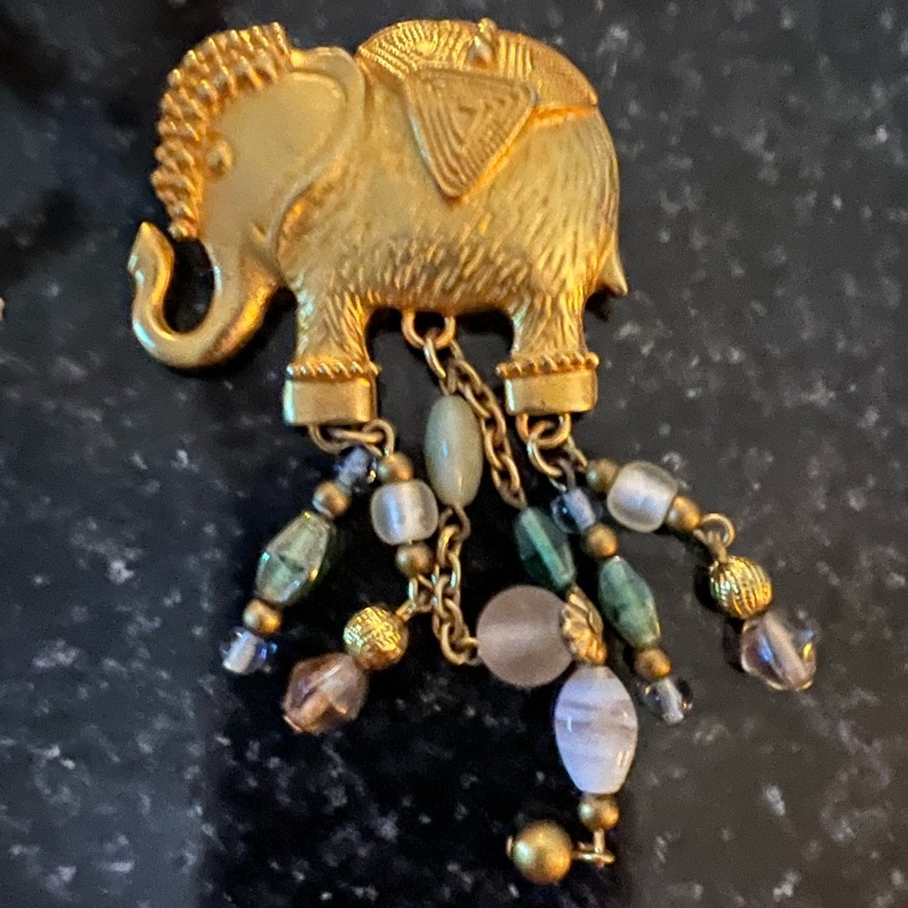 Vintage Elephant Pendant/Brooch with dangling glass beads